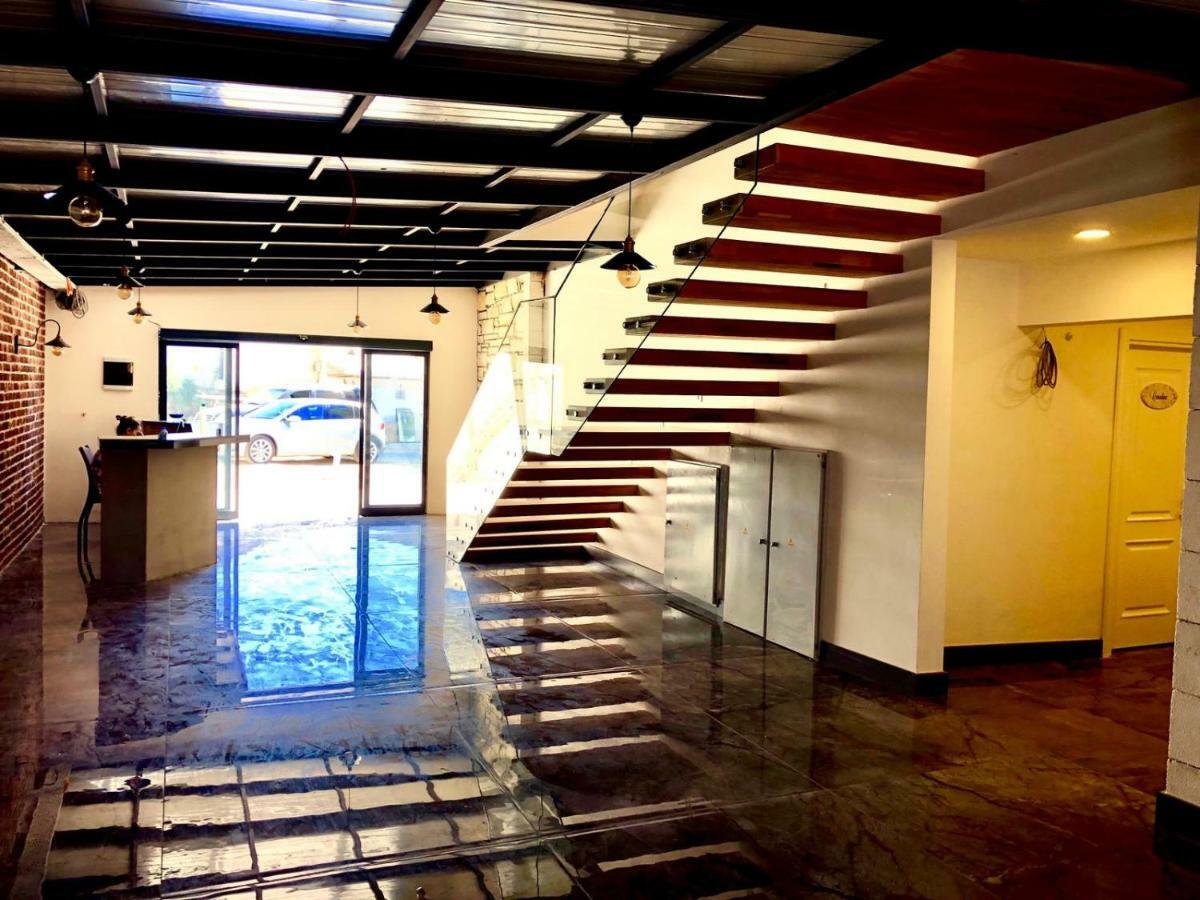 Victoria Hotel And Lounge Foça Ngoại thất bức ảnh