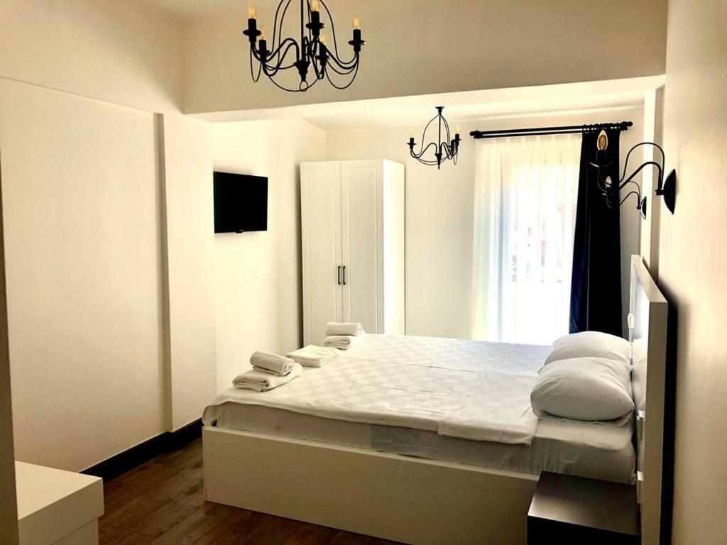 Victoria Hotel And Lounge Foça Ngoại thất bức ảnh