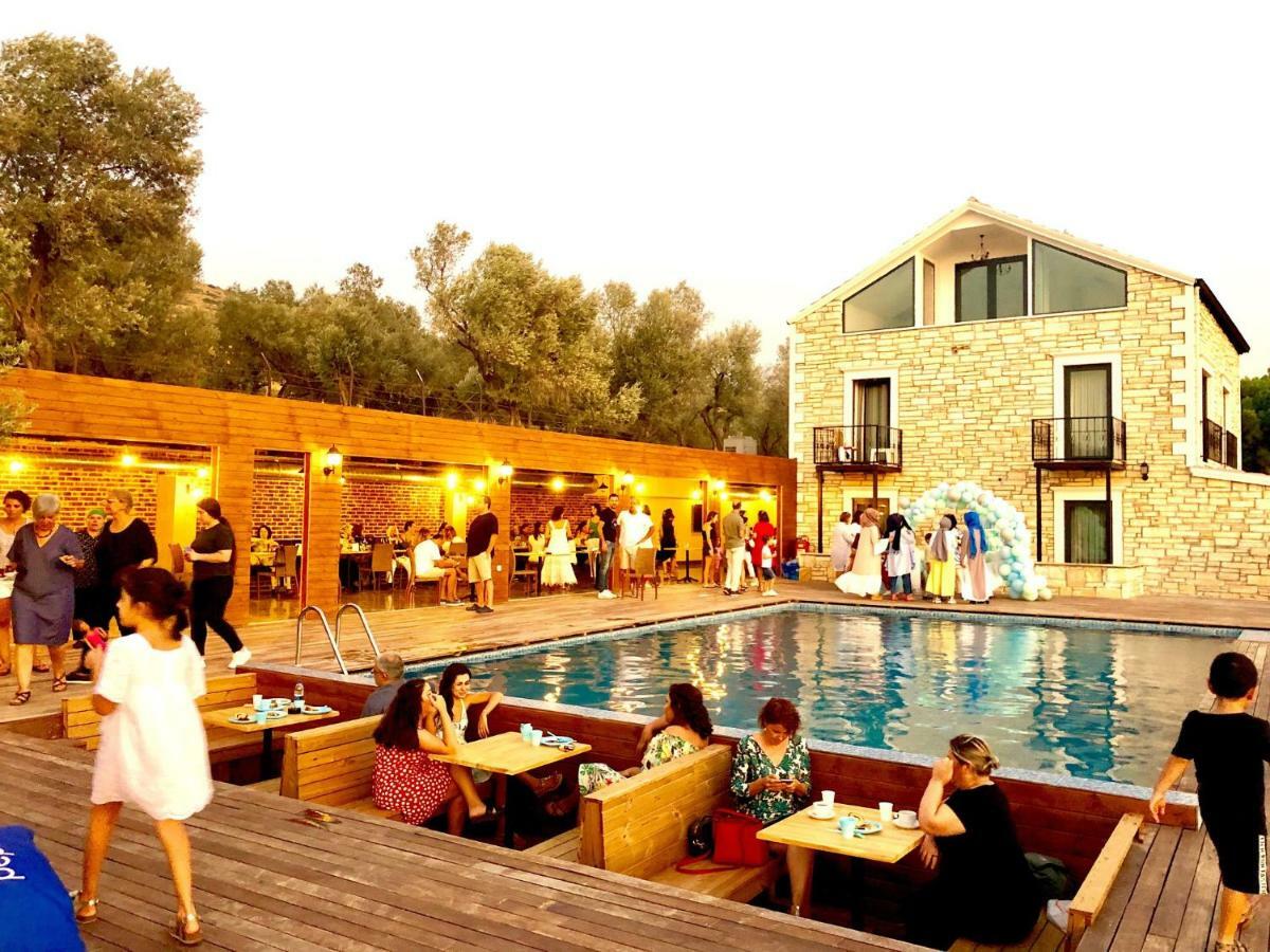 Victoria Hotel And Lounge Foça Ngoại thất bức ảnh